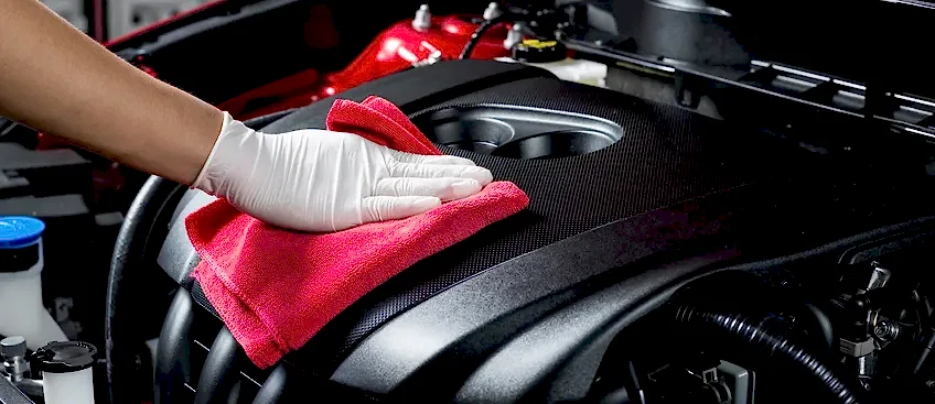 Aracın Motor Kısmı Yıkanır Mı?